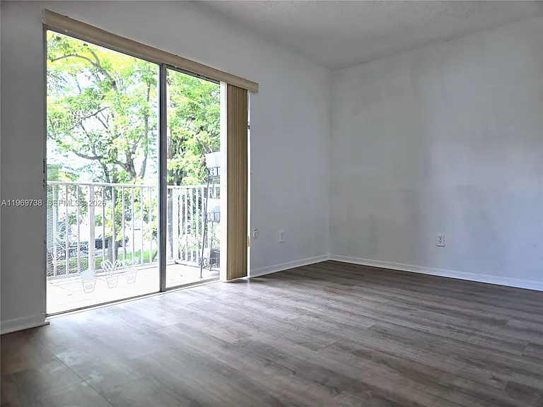 300 NW 107th Ave #206 — Photo 6