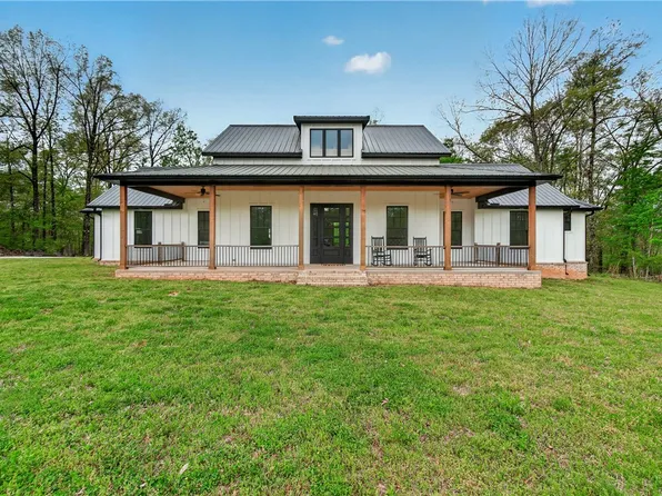14689 Greenburrow Rd, Fayetteville, AR 72704