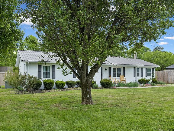4th image of 2857 Barfield Rd