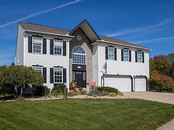 2nd image of 471 Cherry Hill Ct