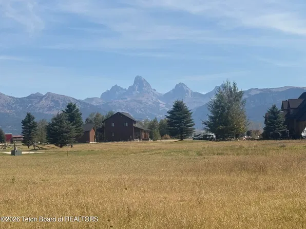 2453 Daydream Dr, Tetonia, ID 83452