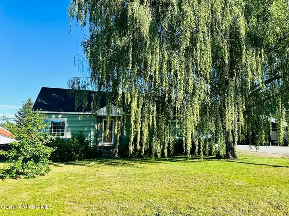 122 N 3rd St, Osburn, ID 83849