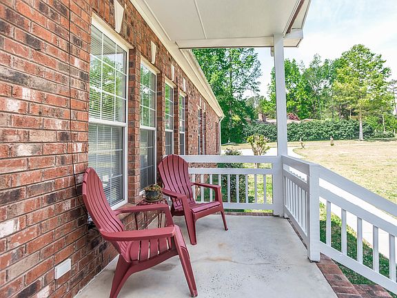 3rd image of 3712 Davis Dr