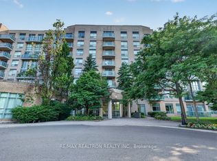 3 Ellesmere St #326, Richmond Hill, ON L4B4N2