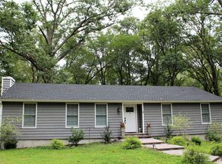 2 Carrs Tavern Rd, Millstone Township, NJ 08510