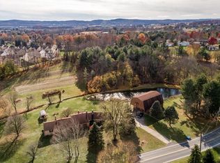 762 Mosser Rd, Breinigsville, PA 18031