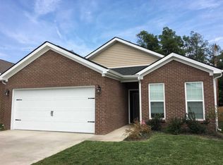 1912 Millbank Rd, Lexington, KY 40511