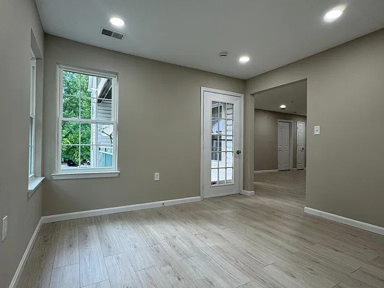 15609 Everglade Ln #203 — Photo 12