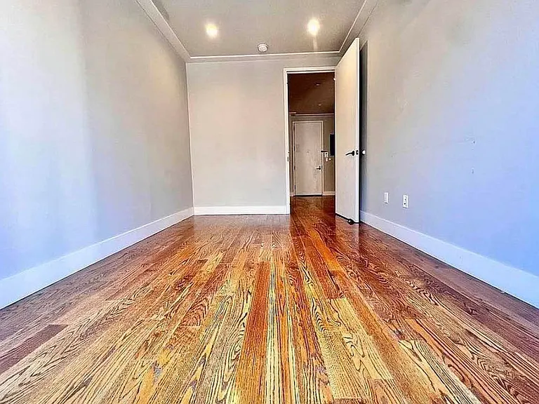 62 E 21st St #2C — Photo 9