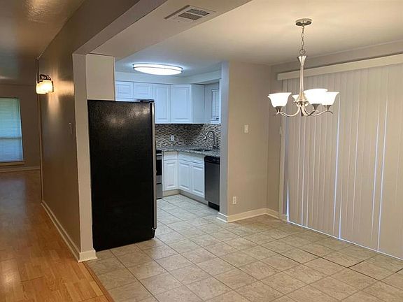3rd image of 3541 Asbury St