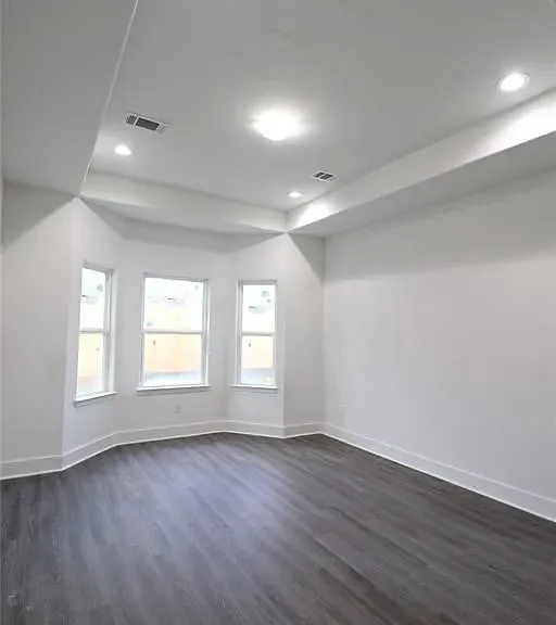 5335 Myrtlewood St — Photo 9