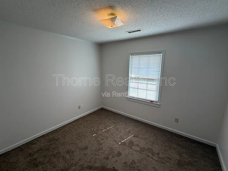 2206 Candlewood Dr SW #B — Photo 6