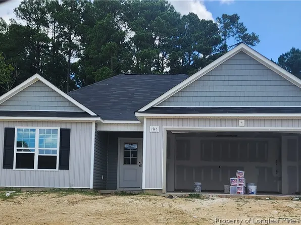 1745 Ragsdale Rd, Hope Mills, NC 28348