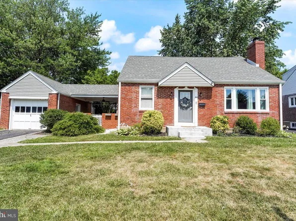 44 S Malin Rd, Broomall, PA 19008