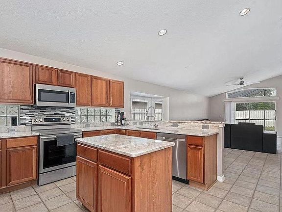 4th image of 4933 Casa Vista Dr
