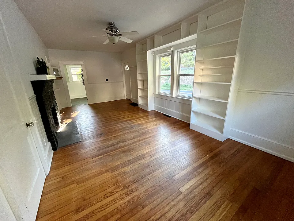 68 Sand Hill Rd