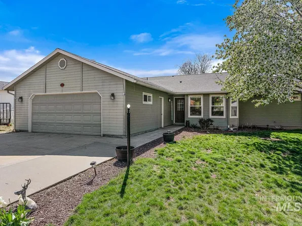 108 Mountain View Dr, Horseshoe Bend, ID 83629