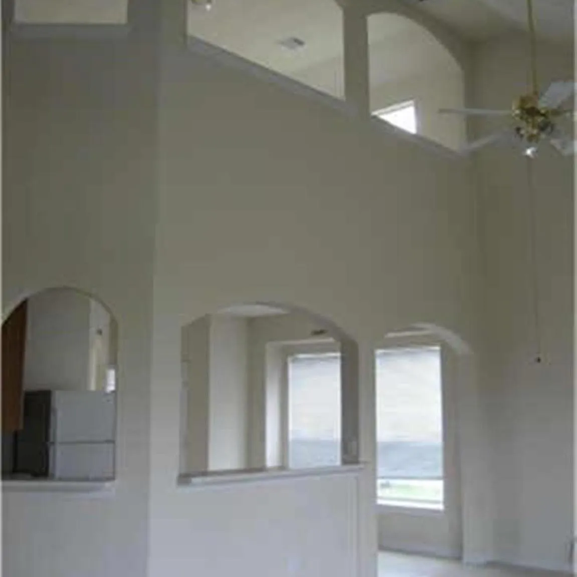 4 bed, 2.5 bath, 2383 sqft, $2,150 — Photo 4