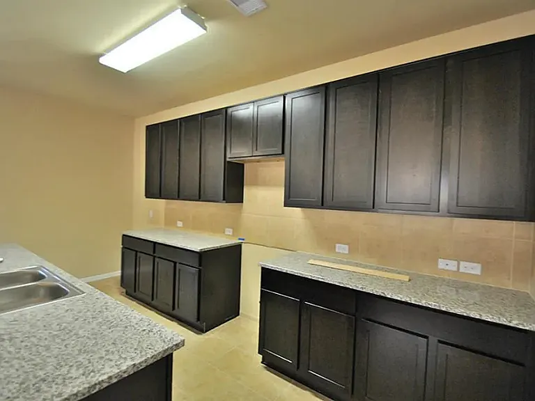 19415 Cypress Harrow Dr — Photo 3