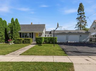 704 E South St, Beaver Dam, WI 53916