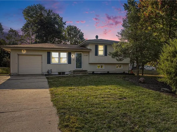 7105 NW Belvidere Pkwy, Kansas City, MO 64152