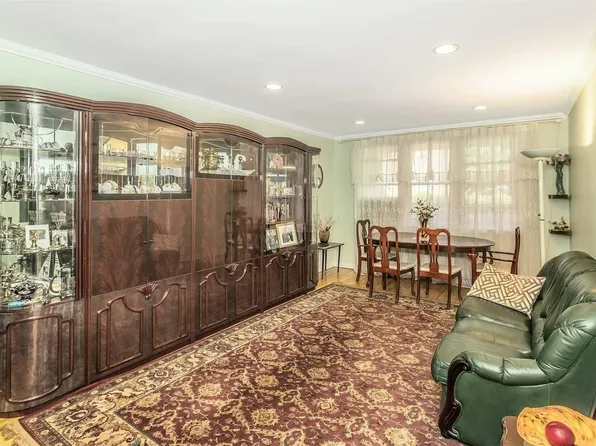 257 Cedarhurst Avenue #A-5, Cedarhurst, NY 11516