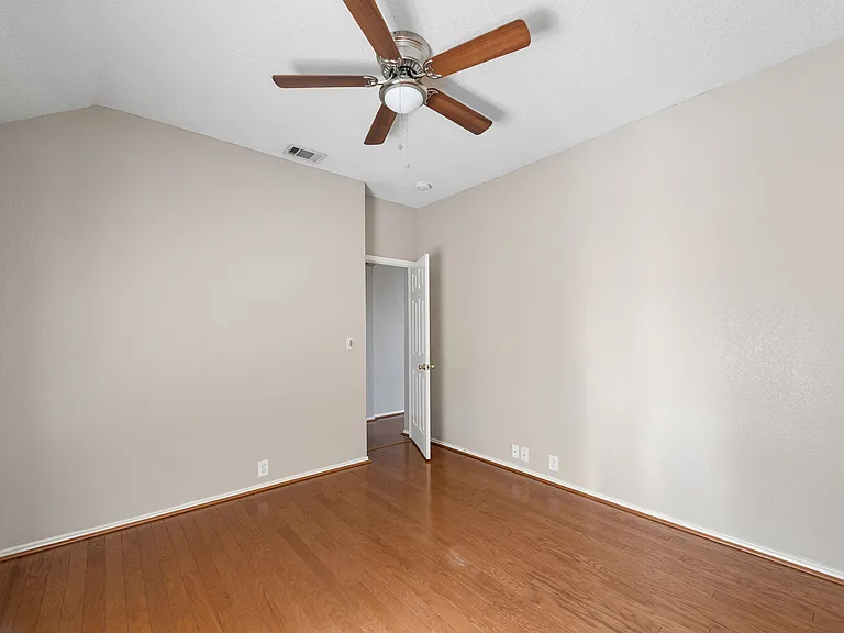 10613 Brandenberg Dr — Photo 26