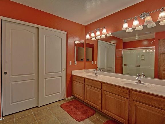 3rd image of 78 N Nueva Ln