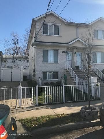 1st image of 169 Warwick Ave