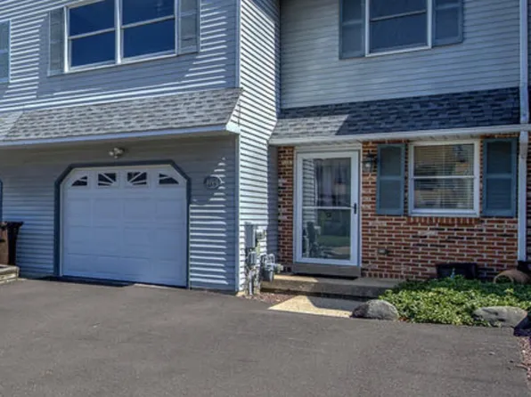 164 Jonathan Dr, North Wales, PA 19454