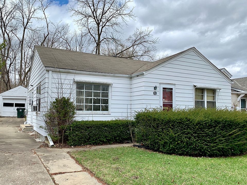 2nd image of 526 Summit St