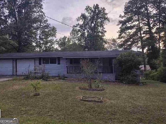 2nd image of 520 Lee Dr