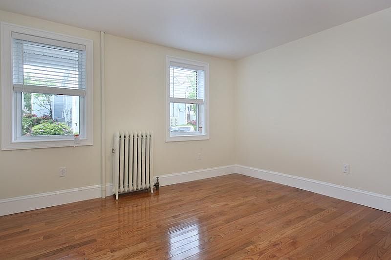 2nd image of 61 Shannon St #H1