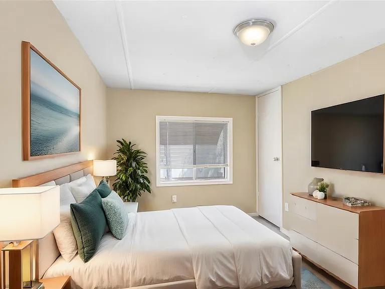 14606 Coral Dr — Photo 1