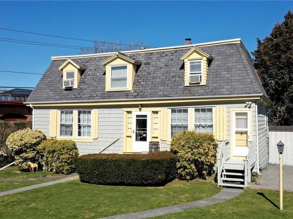 54 Coggeshall Ave, Newport, RI 02840
