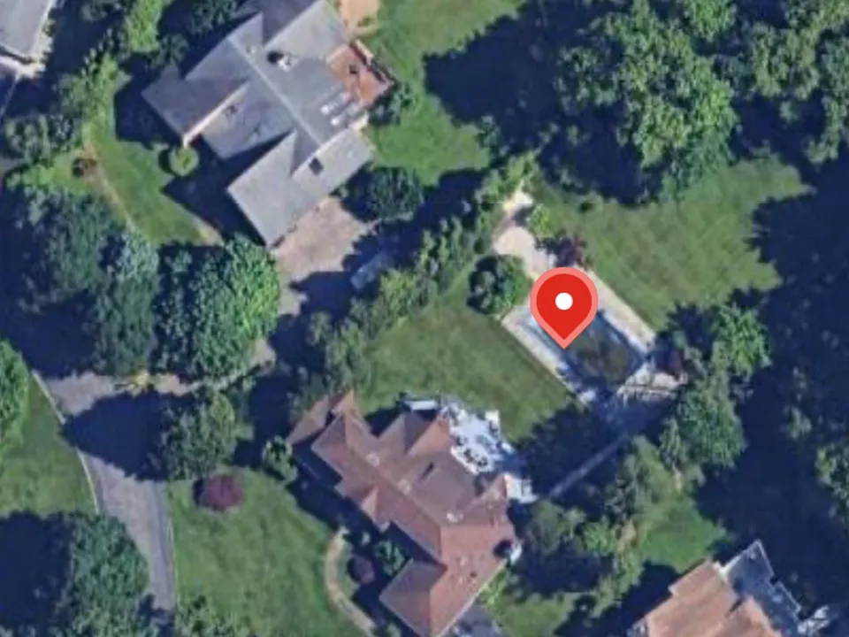 2 Meadow Wood Ln