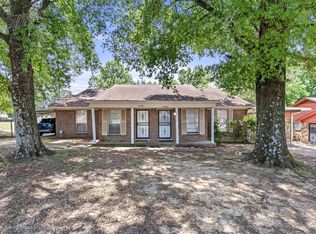 3585/3587 Fox Meadows Rd, Memphis, TN 38115