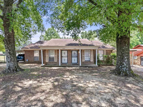 3585/3587 Fox Meadows Rd, Memphis, TN 38115