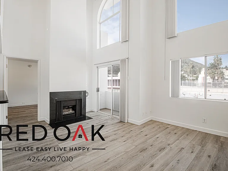 1755 N El Cerrito Pl #404 — Photo 7