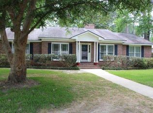 207 Fairway Dr, Valdosta, GA 31605