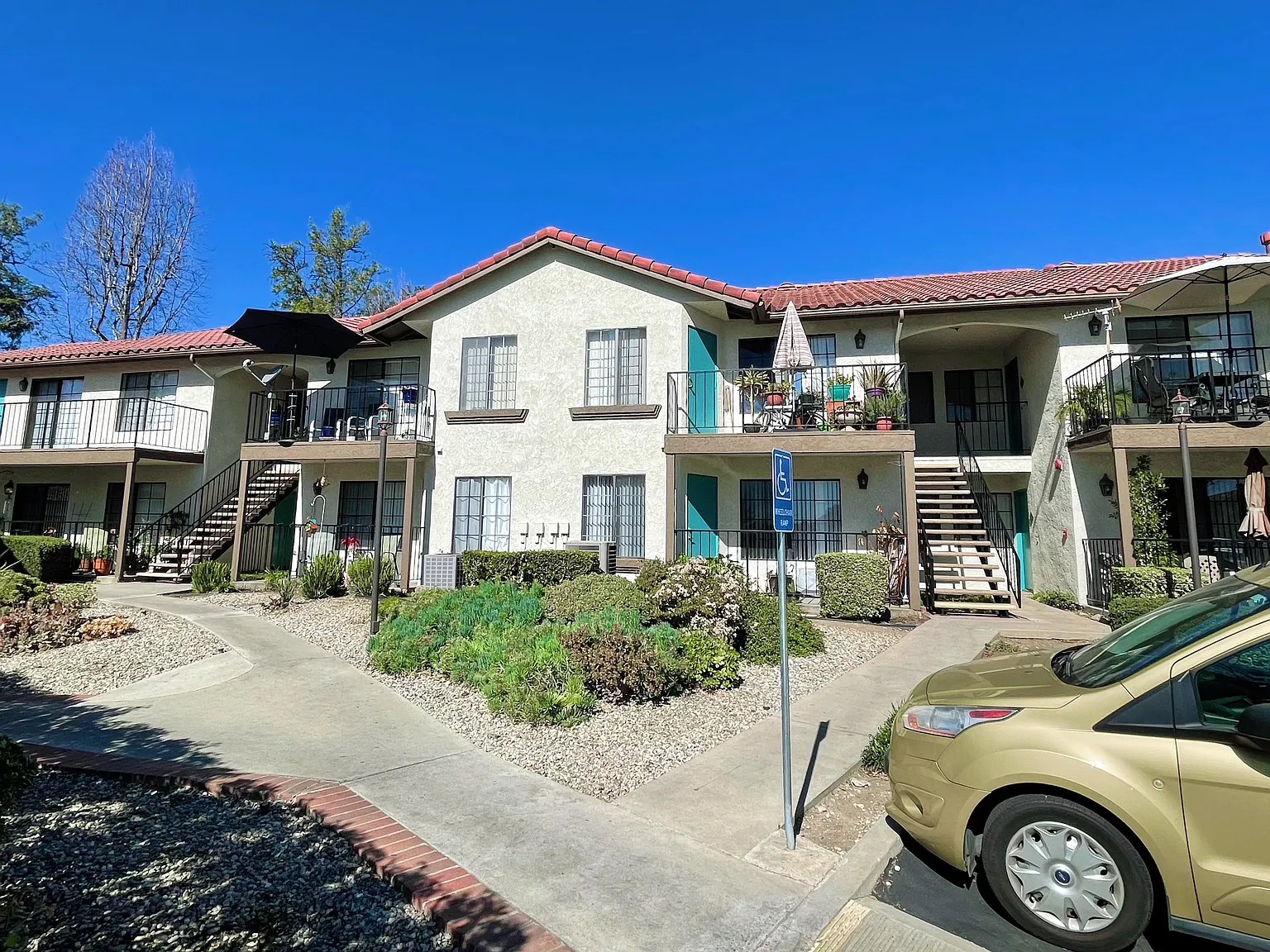 Soldano Senior Village — Photo 4
