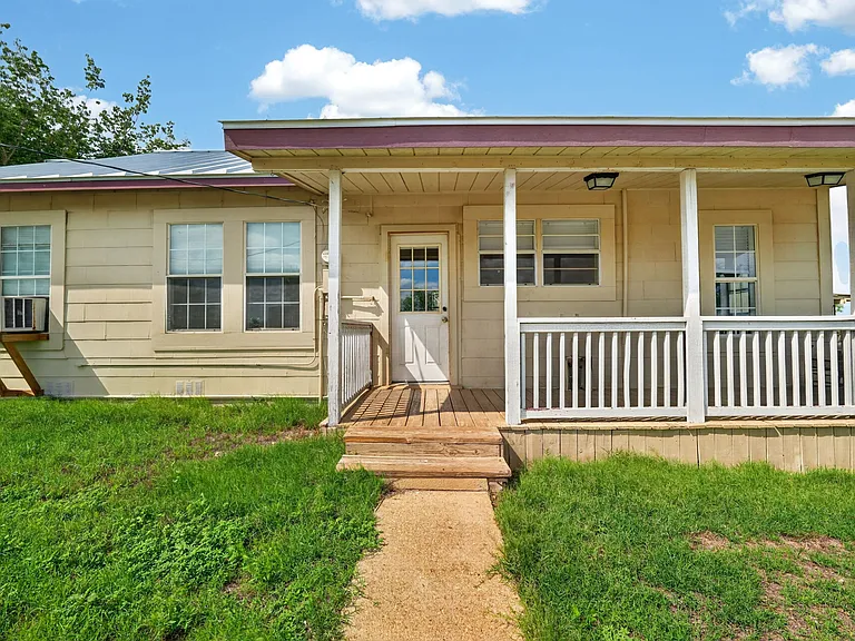 3021 County Road 467 — Photo 1