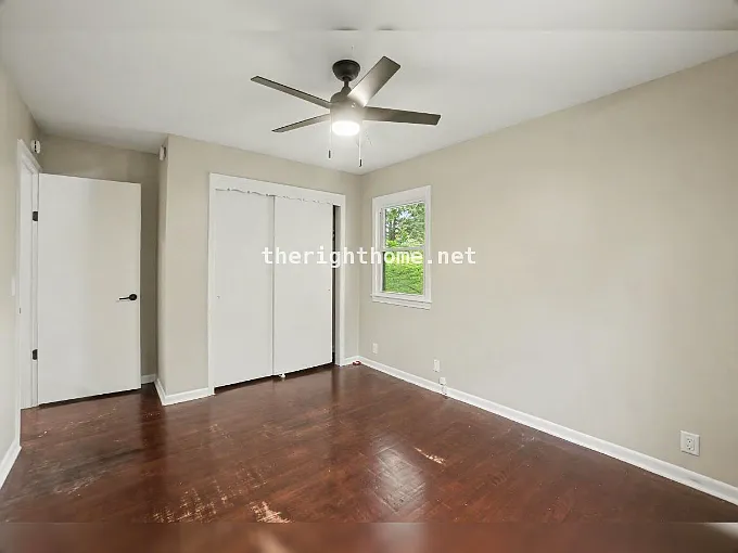6929 N 64th St — Photo 12