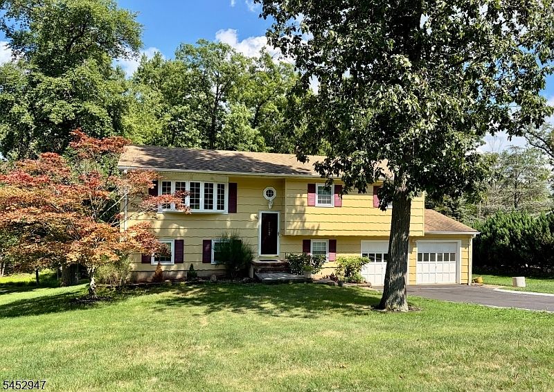 1st image of 1008 Carteret Rd