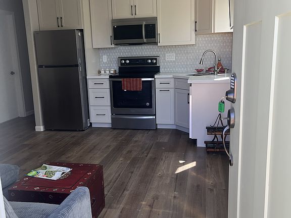 3rd image of 677 Merlot Ct #679