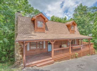 758 Chestnut Dr, Gatlinburg, TN 37738