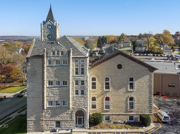 400 McCarthy Rd APT 207, Lemont, IL 60439