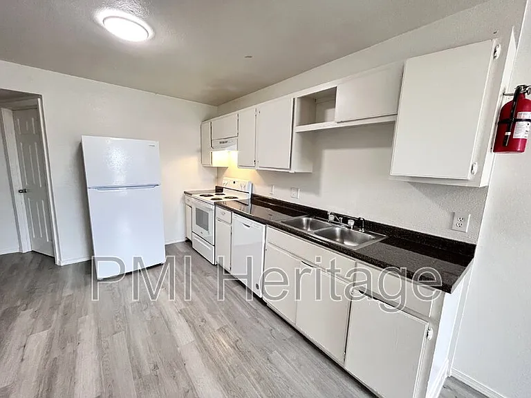 606 Virginia St #102 — Photo 6
