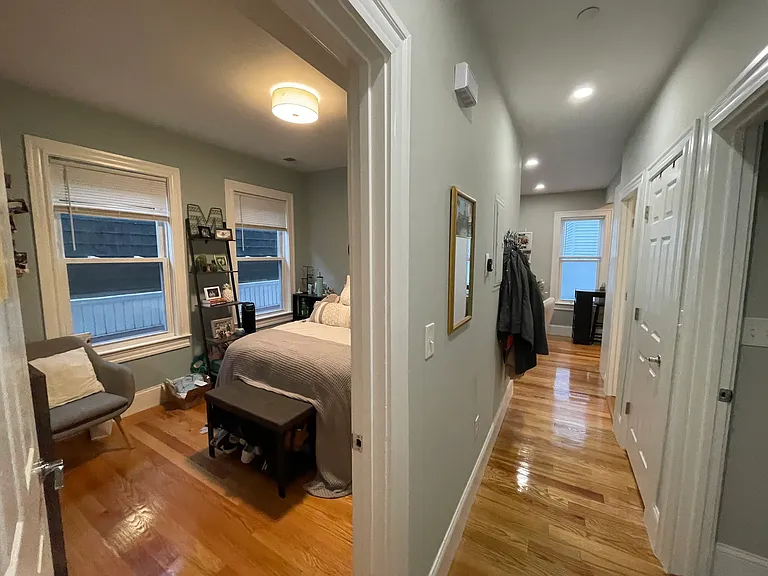 67 Pearl St #2 — Photo 9