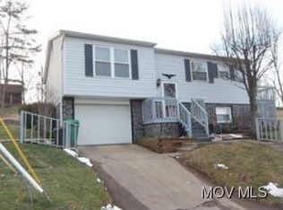 130 Captain Ames Dr, Parkersburg, WV 26104